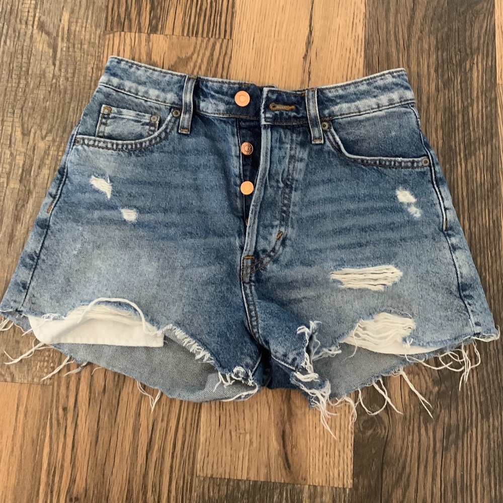 H&M High-Waist Vintage Shorts, Size (4)
